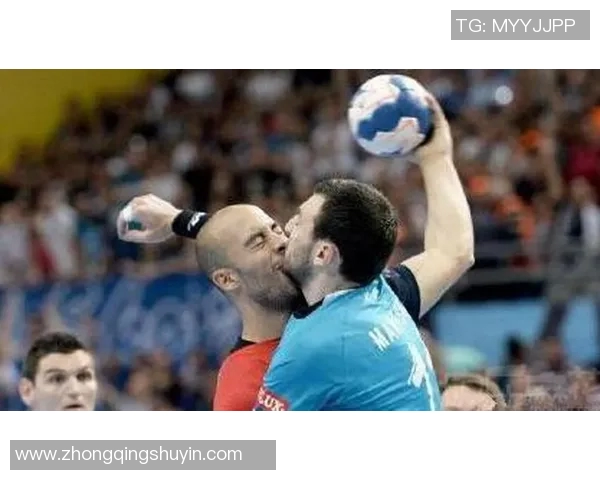 足球明星搞笑瞬间大合集裤子掉落尴尬时刻精彩回顾